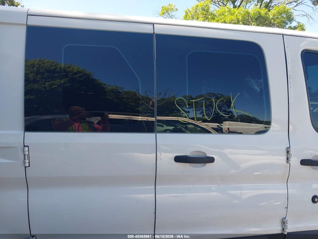 45365961 :رقم المزاد ، 1FTYR1ZM1KKA55181 vin ، 2019 Ford Transit-250 مزاد بيع
