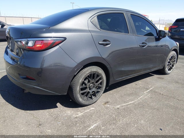 3MYDLBYV4HY179473 Toyota YARIS IA