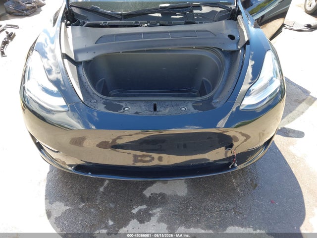 2023 Tesla Model Y Awd/long Range Dual Motor All-wheel Drive მანქანა იყიდება აუქციონზე, vin: 7SAYGDEEXPA109300, აუქციონის ნომერი: 45366001