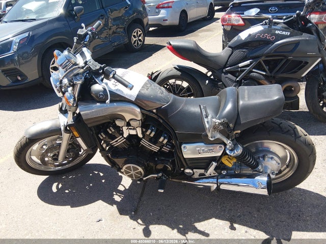 45366010 :رقم المزاد ، JYA2WEE031A083055 vin ، 2001 Yamaha Vmx12 مزاد بيع
