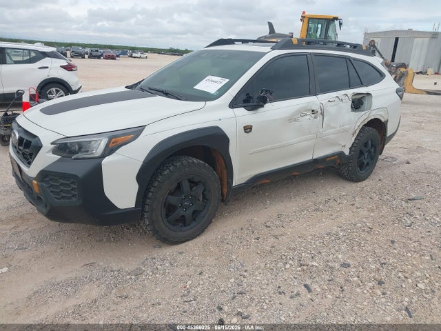 Subaru Outback Wilderness 2024 4S4BTGUD6R3237279 Image 2