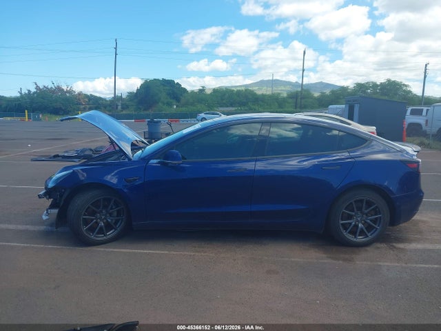 Tesla Model 3 Long Range/mid Range 2018 5YJ3E1EA5JF077892 Image 14