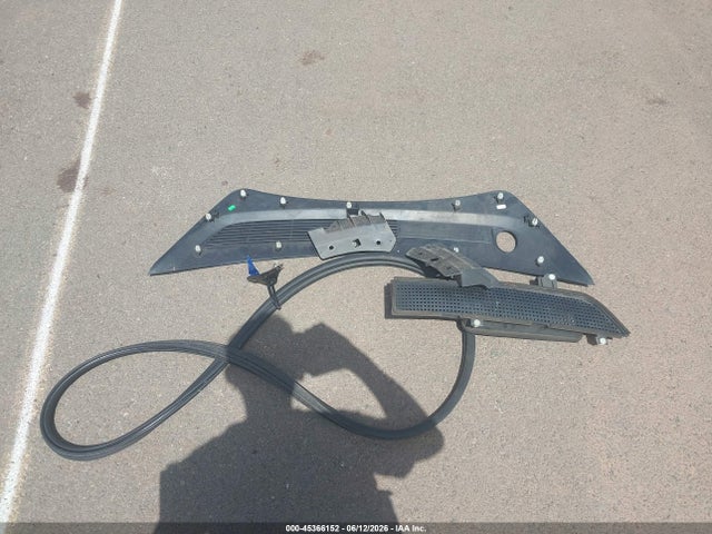 Tesla Model 3 Long Range/mid Range 2018 5YJ3E1EA5JF077892 Image 11
