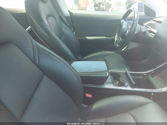 Tesla Model 3 Long Range/mid Range 2018 5YJ3E1EA5JF077892 Image 5