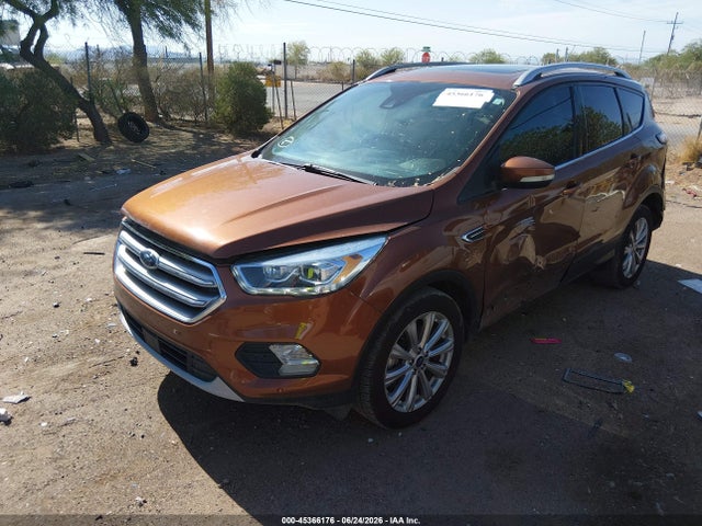 Ford Escape Titanium 2017 1FMCU0J90HUC51387 Image 2