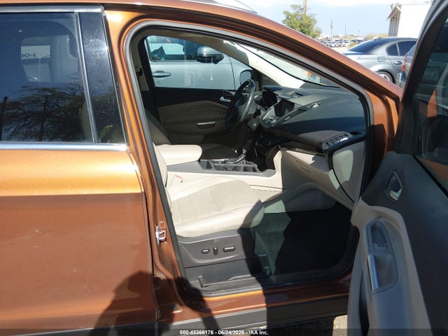 Ford Escape Titanium 2017 1FMCU0J90HUC51387 Image 5