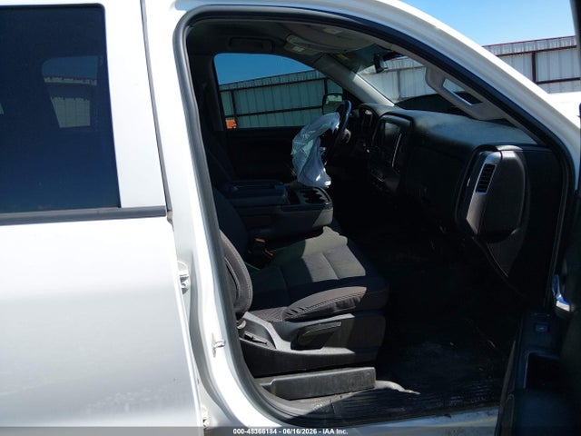 45366184 :رقم المزاد ، 3GCUKRECXJG365043 vin ، 2018 Chevrolet Silverado 1500 1lt مزاد بيع