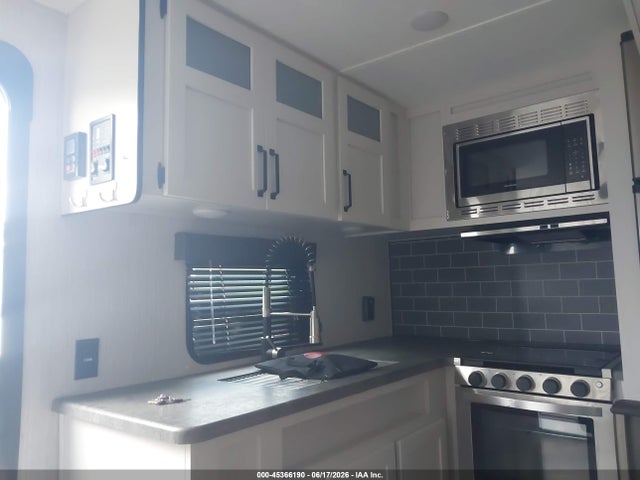 Продаж на аукціоні авто 2021 Forest River Other, vin: 5ZT2PUPB4M4011809, номер лоту: 45366190