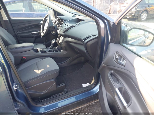 Продаж на аукціоні авто 2018 Ford Escape Se, vin: 1FMCU9GD0JUB94064, номер лоту: 45366310