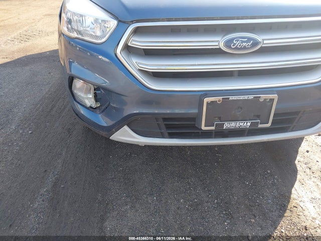 Продаж на аукціоні авто 2018 Ford Escape Se, vin: 1FMCU9GD0JUB94064, номер лоту: 45366310