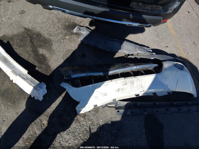 Toyota Prius C One 2018 JTDKDTB3XJ1620002 Image 12