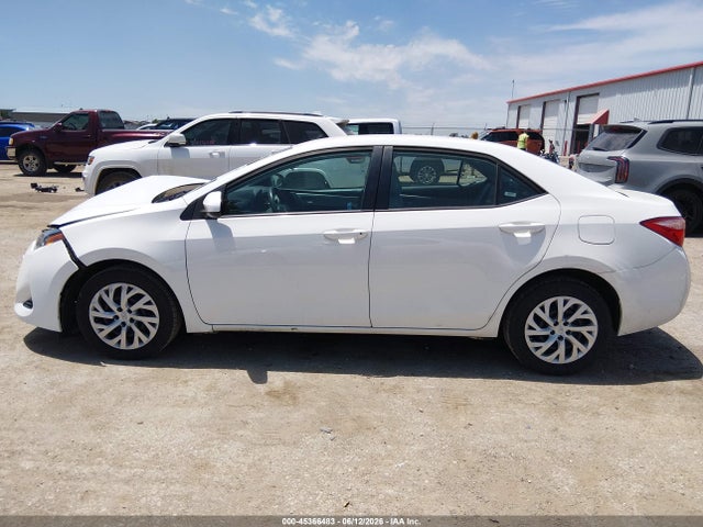 5YFBURHE8KP935650 Toyota COROLLA LE