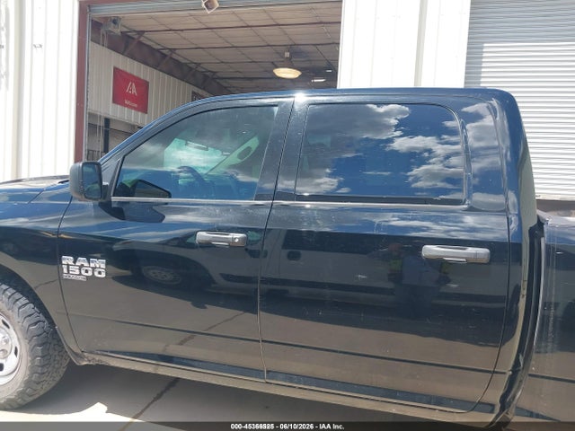 45366525 :رقم المزاد ، 1C6RR7KG9MS551464 vin ، 2021 Ram 1500 Classic Tradesman  4x4 5'7 Box مزاد بيع