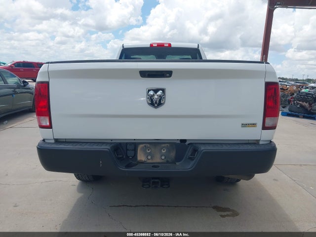 45366552 :رقم المزاد ، 3C6JR6DG8JG318151 vin ، 2018 Ram 1500 Tradesman  4x2 8' Box مزاد بيع