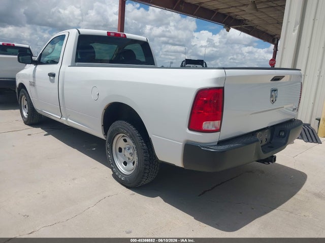 45366552 :رقم المزاد ، 3C6JR6DG8JG318151 vin ، 2018 Ram 1500 Tradesman  4x2 8' Box مزاد بيع