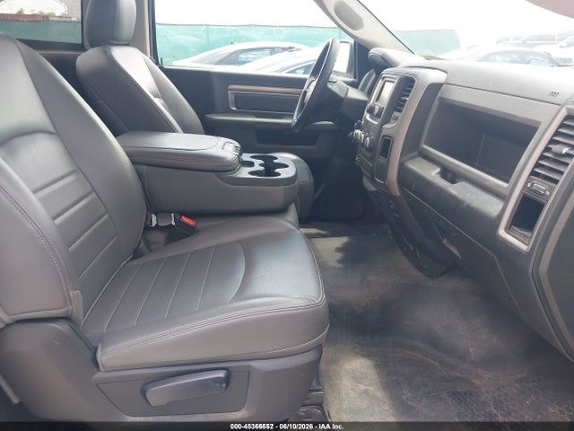 3C6JR6DG8JG318151 RAM 1500 Tradesman 4x2 8&#039; Box