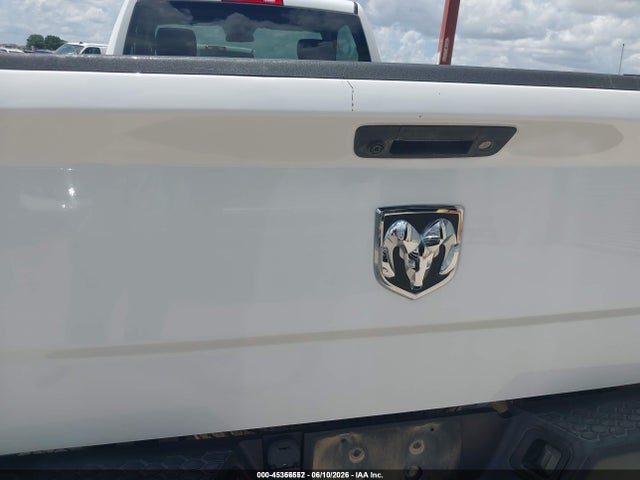 3C6JR6DG8JG318151 RAM 1500 Tradesman 4x2 8&#039; Box