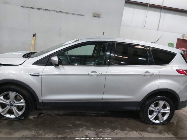 1FMCU9G98FUC44194 Ford ESCAPE SE