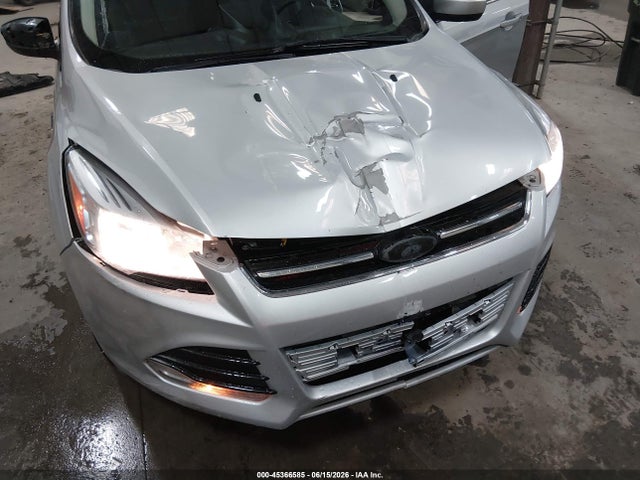 1FMCU9G98FUC44194 Ford ESCAPE SE