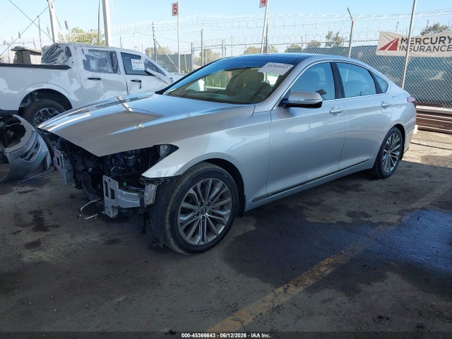 Hyundai Genesis 3.8 2015 KMHGN4JE4FU083818 Image 2