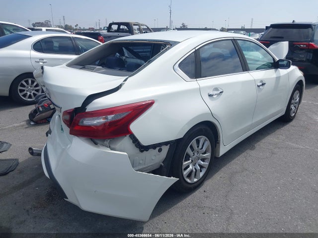 Nissan Altima 2.5 S 2018 1N4AL3AP3JC161151 Image 4