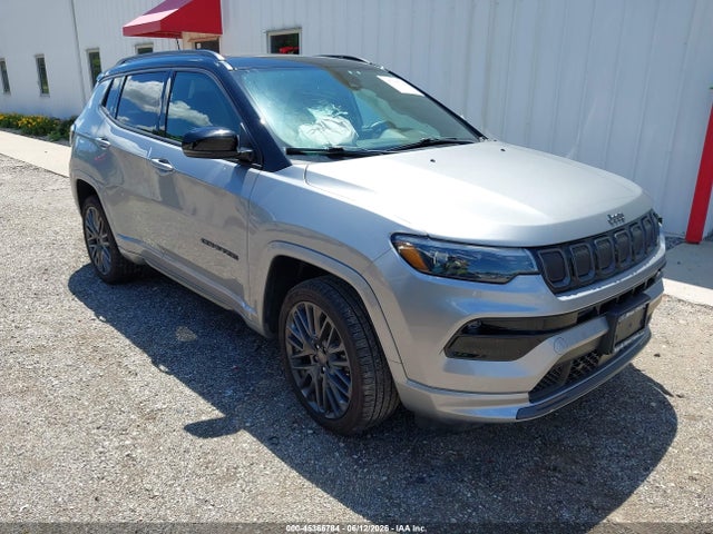 45366784 :رقم المزاد ، 3C4NJDCB7NT123960 vin ، 2022 Jeep Compass High Altitude 4x4 مزاد بيع