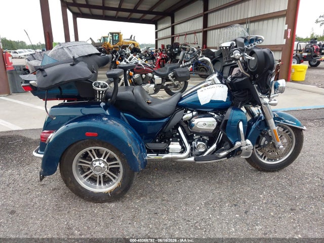 Harley-Davidson FLHTCUTG 2020 1HD1MAF12LB857023 Image 12