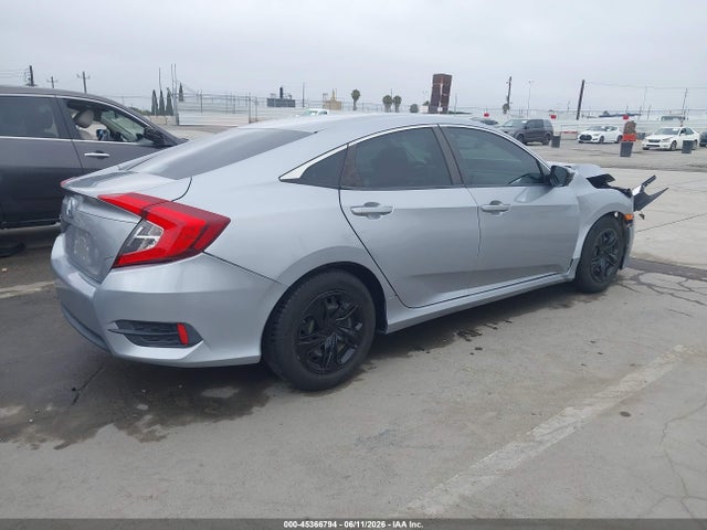 Продажа на аукционе авто 2018 Honda Civic Lx, vin: 2HGFC2F58JH521224, номер лота: 45366794