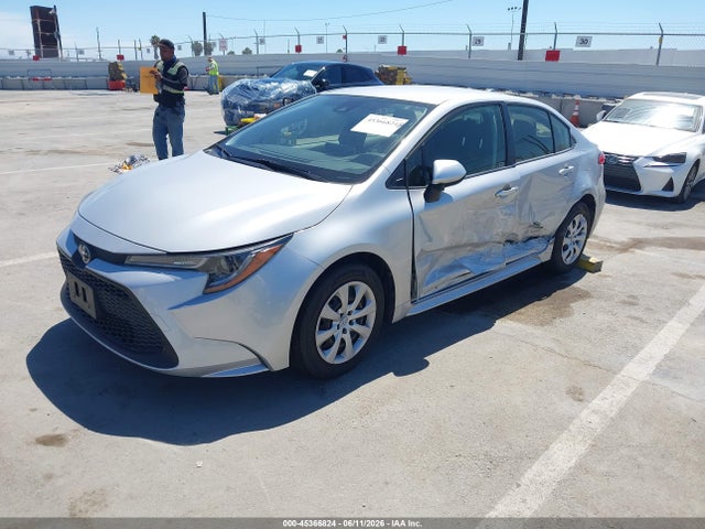 Toyota COROLLA LE 2021 JTDEPMAE9MJ148019 Image 2