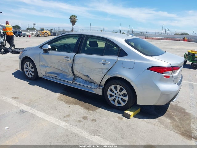 Toyota COROLLA LE 2021 JTDEPMAE9MJ148019 Image 3