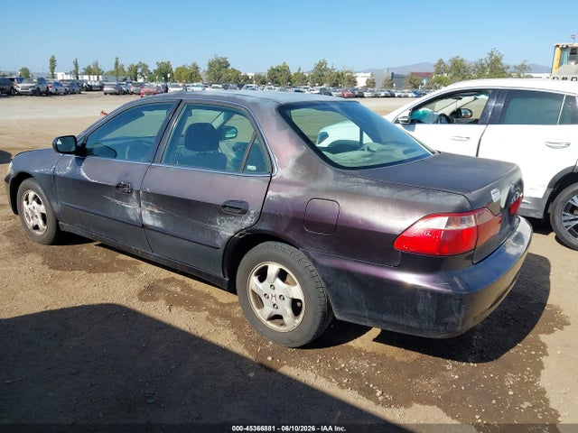 45366881 :رقم المزاد ، 1HGCG6678WA267908 vin ، 1998 Honda Accord Ex مزاد بيع
