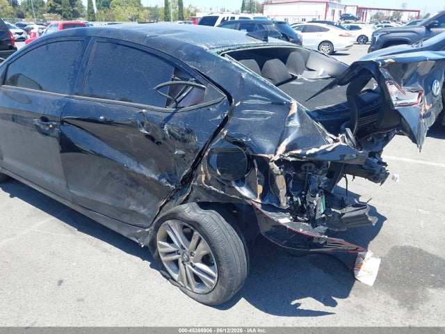 Hyundai Elantra Value Edition 2019 5NPD84LF3KH496192 Image 17