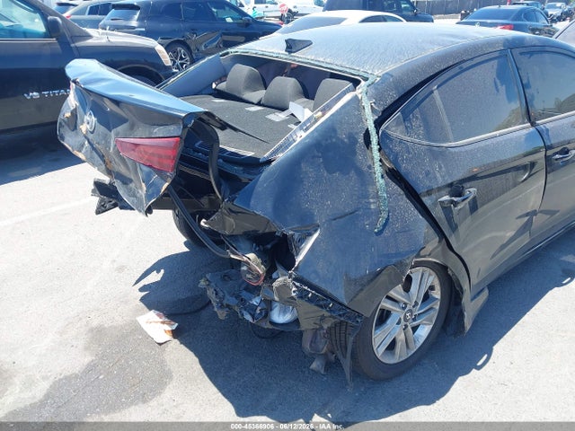 Hyundai Elantra Value Edition 2019 5NPD84LF3KH496192 Image 18