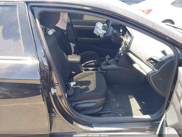 Hyundai Elantra Value Edition 2019 5NPD84LF3KH496192 Image 5