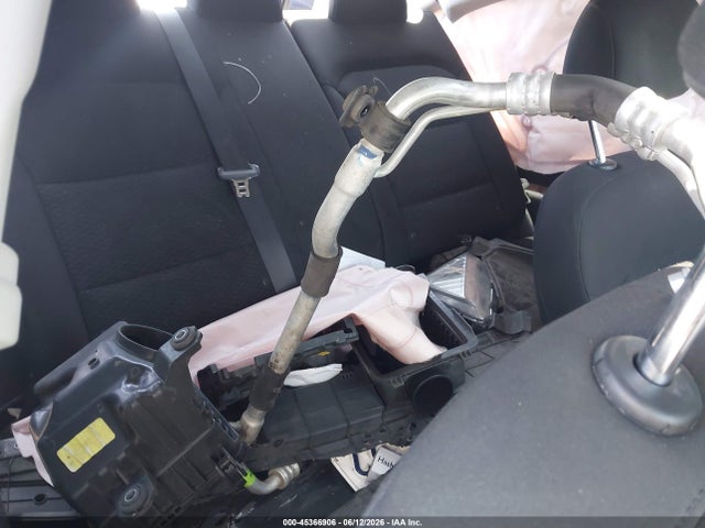 Hyundai Elantra Value Edition 2019 5NPD84LF3KH496192 Image 8