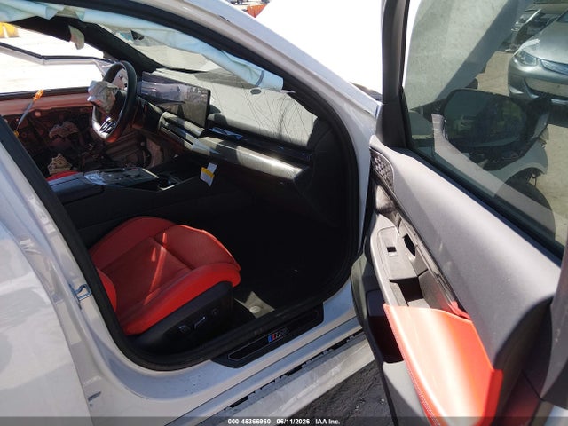45366960 :رقم المزاد ، WBS83FK08SCU42609 vin ، 2025 Bmw M5 مزاد بيع