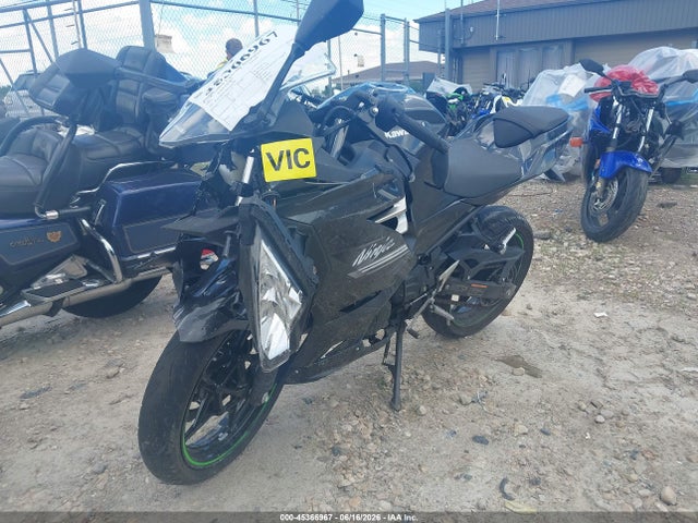 Продажа на аукционе авто 2022 Kawasaki Ex400, vin: JKAEXKG1XNDAF4698, номер лота: 45366967