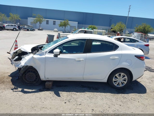 2019 Toyota Yaris L მანქანა იყიდება აუქციონზე, vin: 3MYDLBYV7KY512997, აუქციონის ნომერი: 45366978
