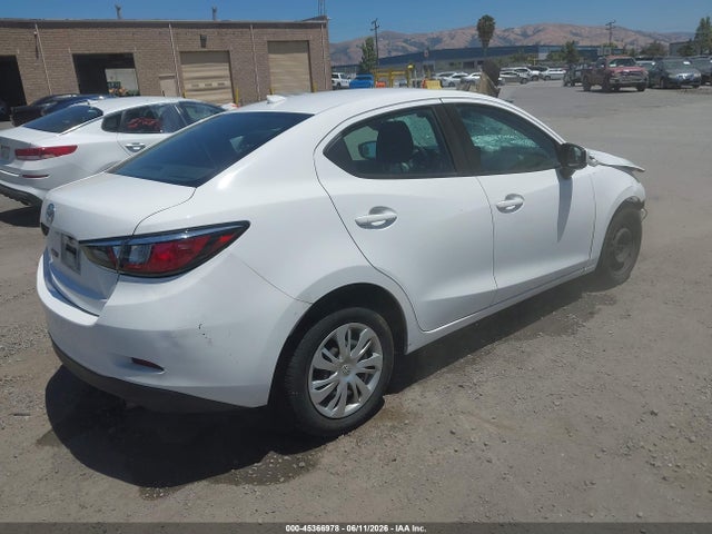 2019 Toyota Yaris L მანქანა იყიდება აუქციონზე, vin: 3MYDLBYV7KY512997, აუქციონის ნომერი: 45366978