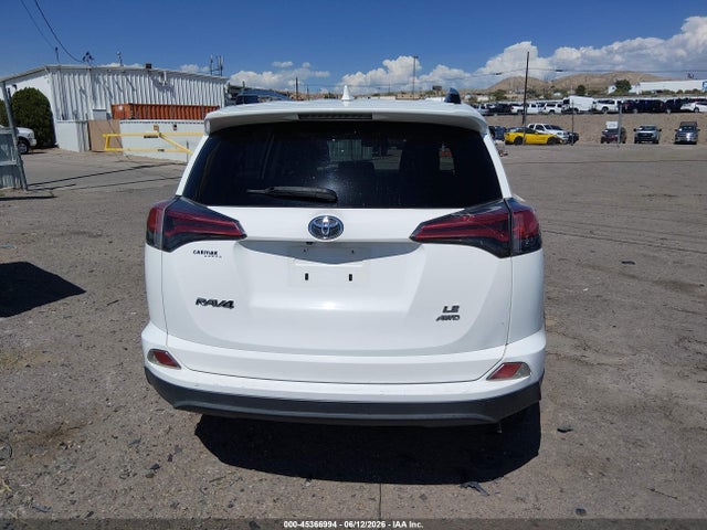 Toyota RAV4 LE 2017 2T3BFREV5HW629972 Image 16