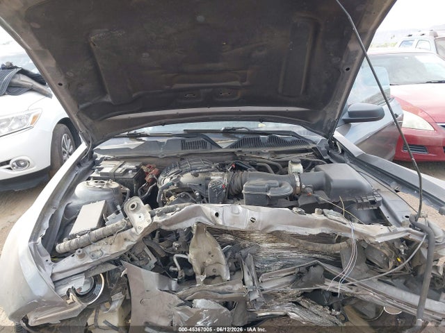 1ZVBP8AM8E5257385 Ford Mustang V6