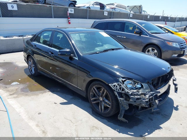Aukcja sprzedaży 2014 Mercedes-benz C 300 Sport 4matic, vin: WDDGF8AB9EG223783, numer aukcji: 45367029
