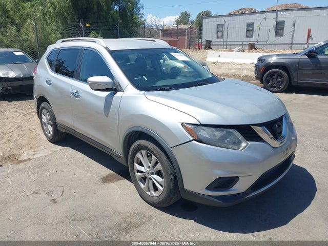 Nissan ROGUE SV 2015 KNMAT2MTXFP584158 Image 1
