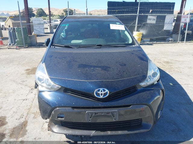 Toyota Prius V Two 2017 JTDZN3EU5HJ069262 Image 16