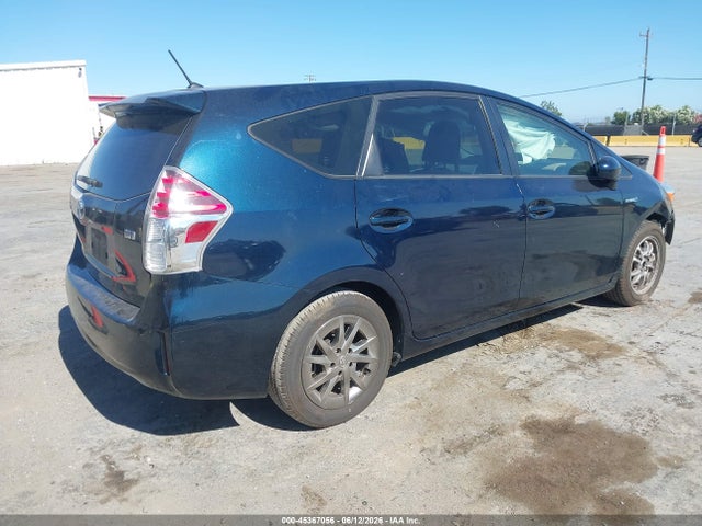 Toyota Prius V Two 2017 JTDZN3EU5HJ069262 Image 4