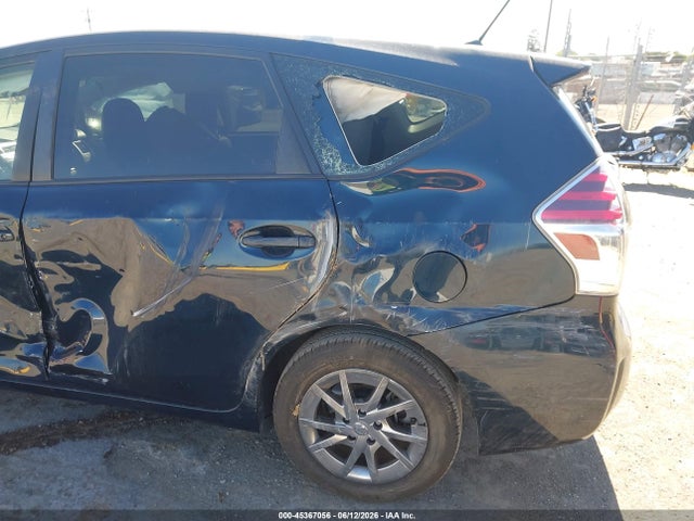 Toyota Prius V Two 2017 JTDZN3EU5HJ069262 Image 14