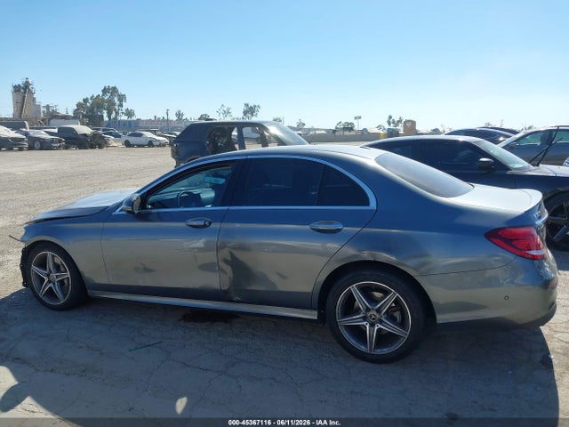 Mercedes-Benz E 300 2018 WDDZF4JB6JA325511 Image 14