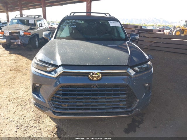Toyota Grand Highlander Platinum 2024 5TDAAAB53RS051812 Image 12