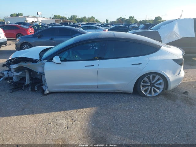 Aukcja sprzedaży 2020 Tesla Model 3 Standard Range Plus Rear-wheel Drive/standard Range Rear-wheel Drive, vin: 5YJ3E1EAXLF615957, numer aukcji: 45367132