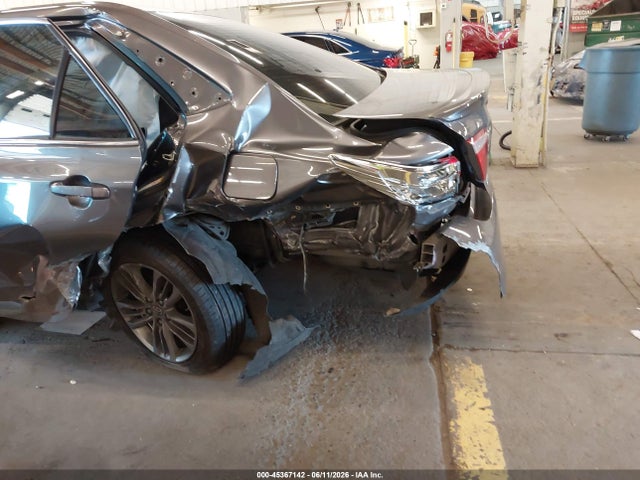 4T1BF1FK6HU662140 Toyota CAMRY SE